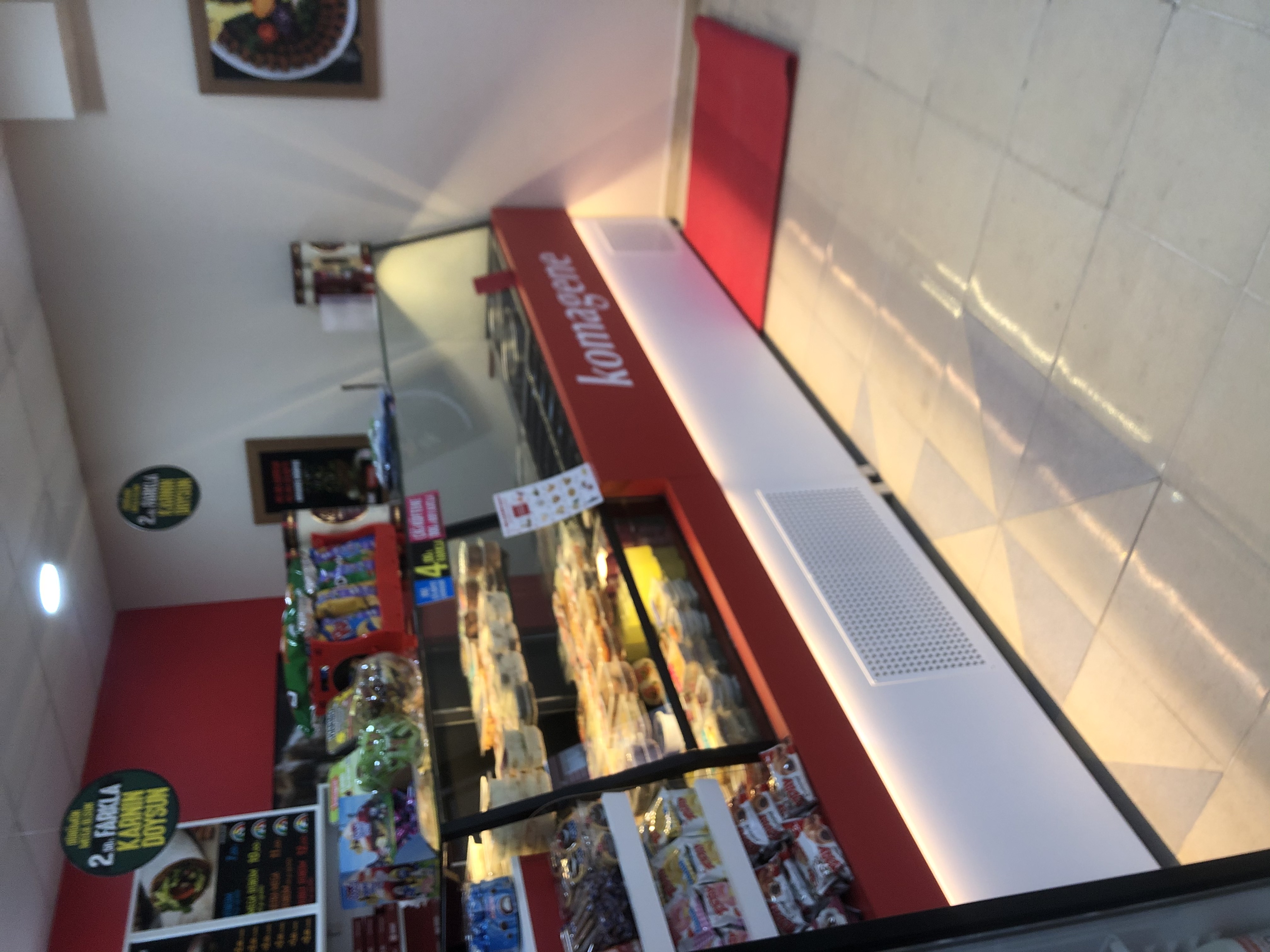 3 metre çiğ köfte dolabı meze teşhiri 