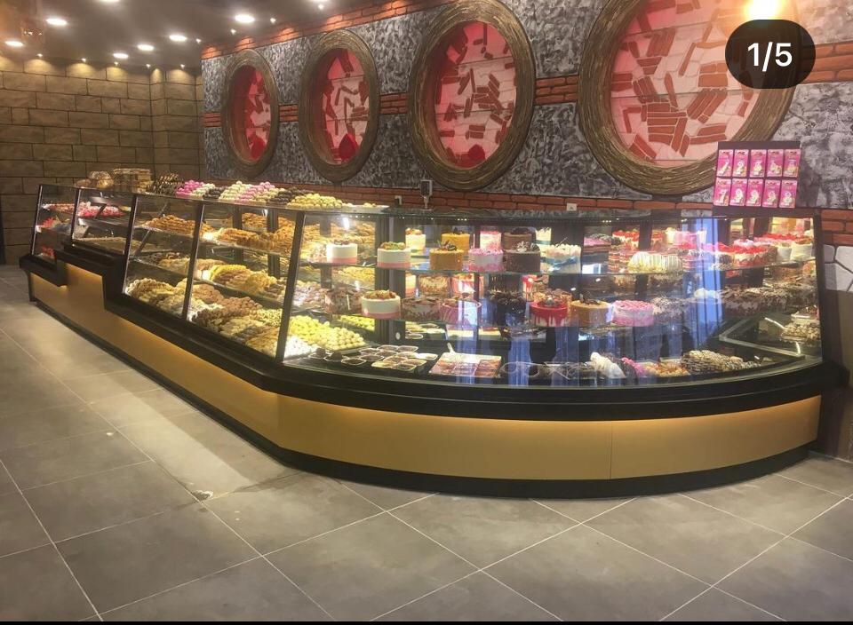 Yaş pasta kuru pasta ısıtmalı böreklik simit poğaça çikolata vitrini